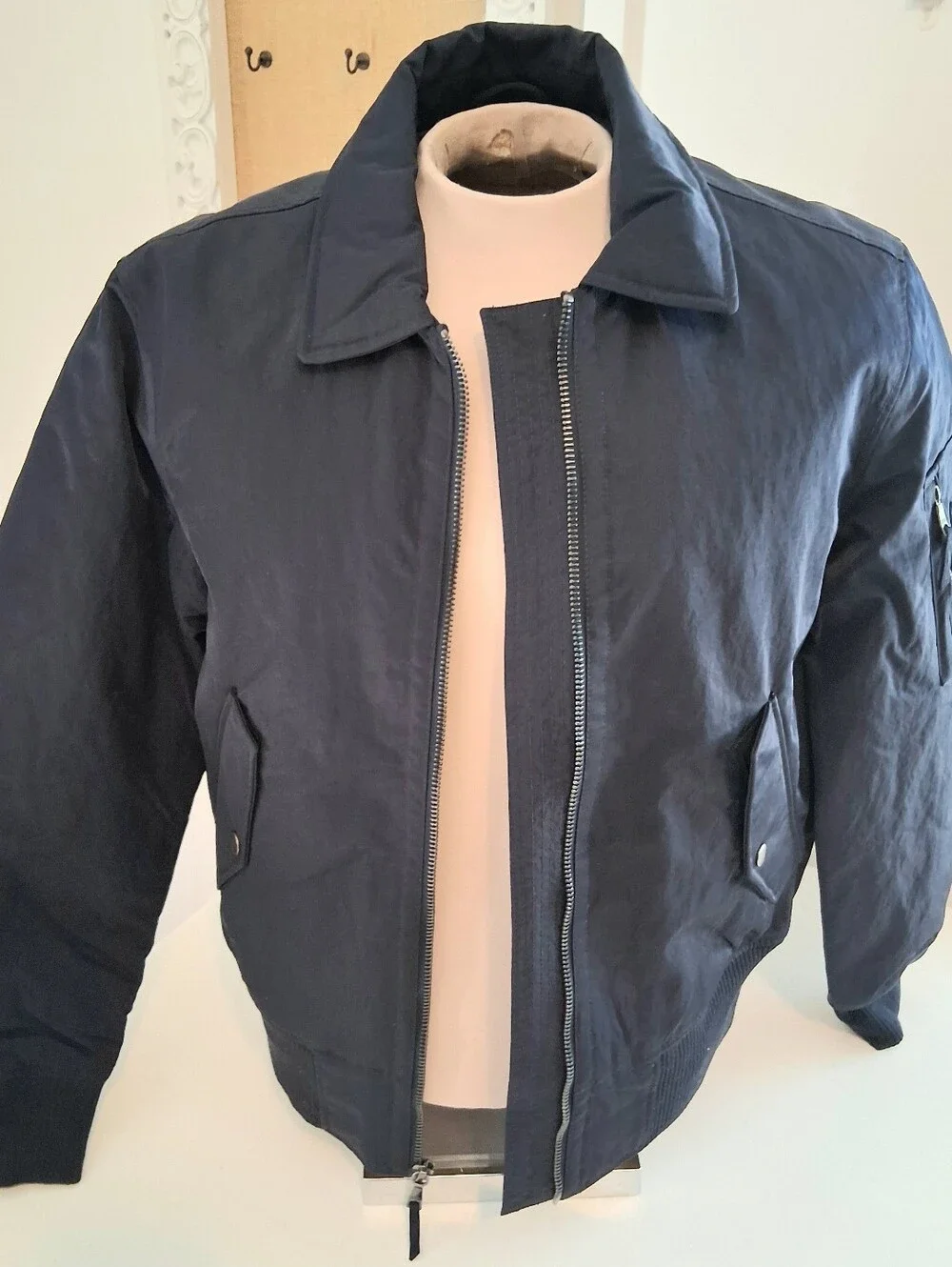 Banana Republic Men's Navy Blue Bomber/Flight Jacket Sz M NWT